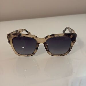 Diff Sunglasses Bella II EUC